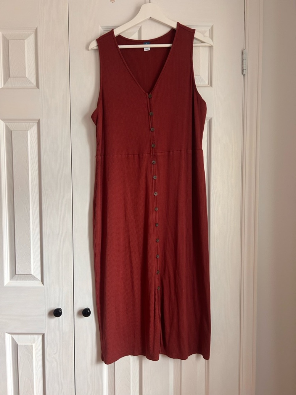 Sleeveless Button-Front Midi Dress in Rust